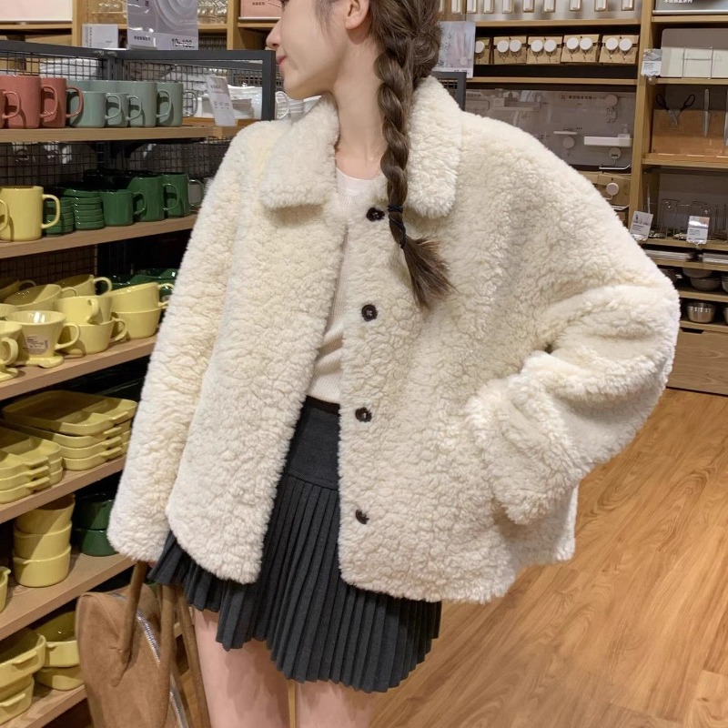 Women'S Fashion Petite - White Lambskin Coat for Women's Autumn
