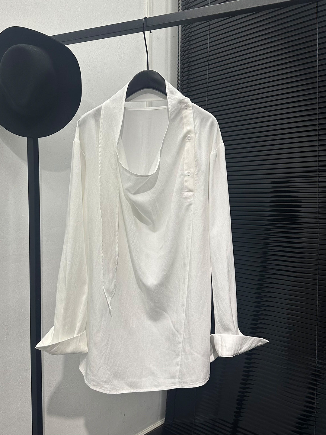 SuperAen Black Design Asymmetr - Women Fashion Designer reseña y precio